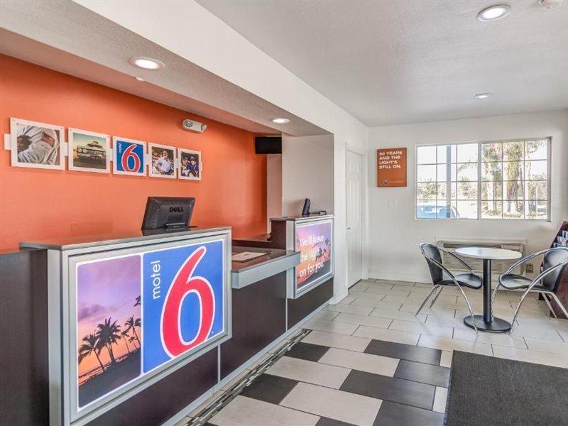 Motel 6-Visalia, Ca מראה חיצוני תמונה
